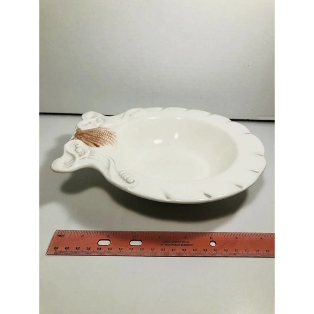 American Atelier At Home By the Sea 5256 Ironstone Divided Dish With Shells.